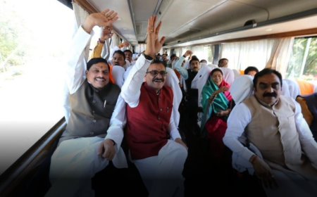 टीम मोहन ने रामलला के दर्शन करने भरी उड़ान