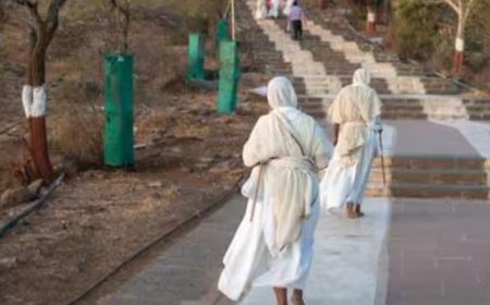 200 करोड़ की संपत्ति दान कर लिया संन्यास का फैसला