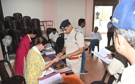 स्कूल प्रबंधन ने सबूत मिटाने पैरेन्ट्स से वापिस मंगाई किताबें!