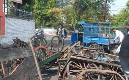 जब्त करते तोड़ा क्यों...मुआवजा दो, गोराबाजार क्षेत्र के कब्जा हटाने का मामला