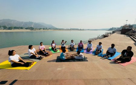 तनाव से मुक्ति के साथ कई बीमारियों से राहत देता है योग