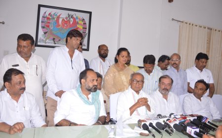 जब तक नीतीश-नायडू की कृपा, तब तक सरकार, भाजपा पर खूब बरसे दिग्विजय सिंह