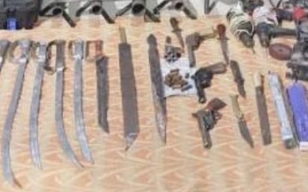 जबलपुर के ठक्करग्राम इलाके में बम, चाकू और गोलियां चलीं