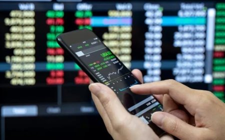 शेयर बाजार पर बजट इफेक्ट, 1000 अंक तक गिरा सेंसेक्स, निफ्टी भी 24,150 अंक फिसली