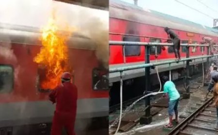 विशाखापत्तनम रेलवे स्टेशन पर खड़ी ट्रेन के खाली डिब्बे में लगी आग