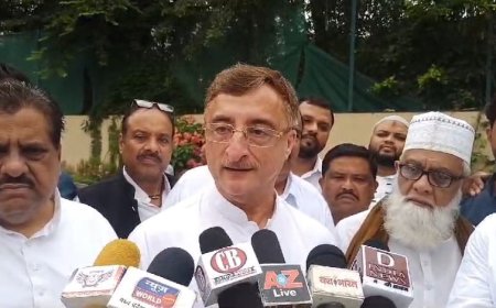 देश में बुलडोजर से नहीं, संविधान का राज चलेगा