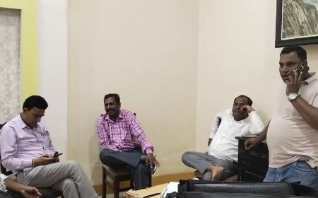 1500 की रिश्वत लेने वाला यूनिवर्सिटी के चपरासी को लोकायुक्त ने दबोचा