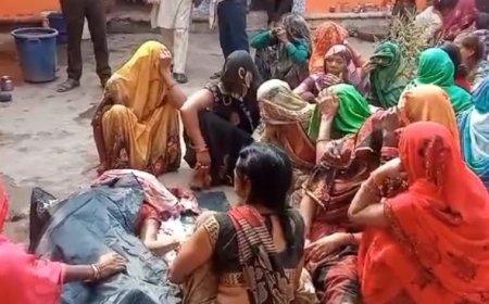 छात्र की लाश लेकर स्कूल में घुसे नाराज ग्रामीण