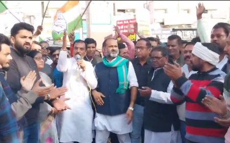 नगर निगम अतिक्रमण के विरोध में अभियान, कलेक्टर को सौपा ज्ञापन पत्र