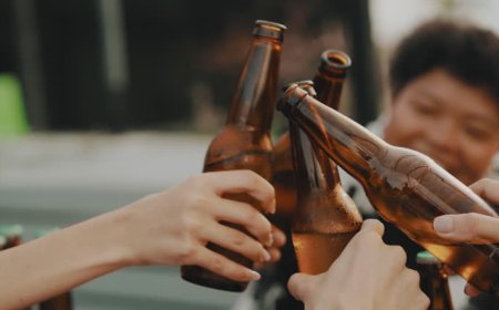 जेएनयू में शराब पार्टी...दो छात्रों पर 1.79 लाख का जुर्माना