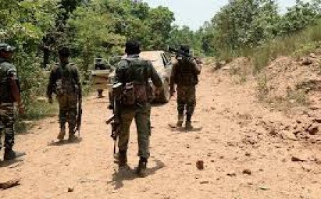 नक्सलियों के साथ मुठभेड़:16 नक्सली ढेर, हथियार बरामद 