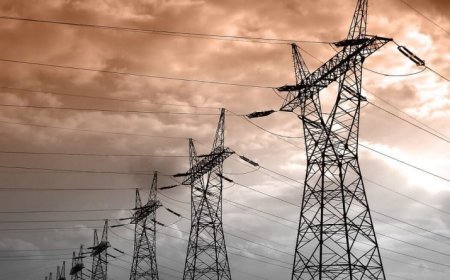 विद्युत नियामक आयोग बना मजाक, सुनवाई सिर्फ औपचारिकता