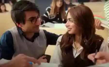 फिल्म नादानियां दर्शकों को आई पसंद, लेकिन खुशी कपूर की एक्टिंग में आत्मविश्वास की कमी