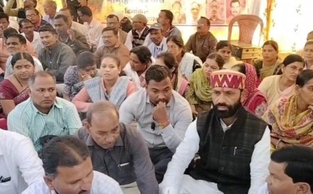 प्रदेश के 23 हजार पंचायत सचिव 7 दिन के सामूहिक अवकाश पर, सरकार के खिलाफ खोला मोर्चा