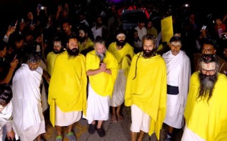 खराब हुआ संत  प्रेमानंद महाराज का स्वास्थ्य, नहीं निकली पदयात्रा