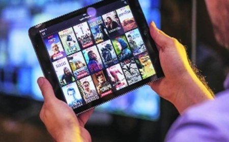 सुप्रीम कोर्ट ने OTT और सोशल मीडिया पर अश्लील कंटेंट पर रोक लगाने के दिये निर्देश