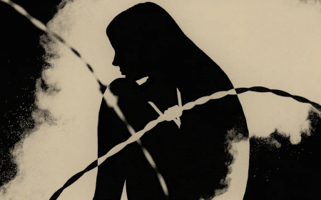 इंदौर: शूटिंग के नाम पर हो रहा था हर रोज यौन शोषण, धर्म के नाम पर अभ्रद टिप्पणी 