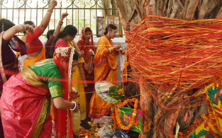 सुहागिनों ने रखा वट सावित्री व्रत, पति की लंबी उम्र की कामना