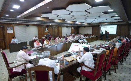 प्रदेश के पटवारियों और राजस्व निरीक्षकों पर गिरेगी गाज, गृह तहसील में नहीं कर पाएंगे काम