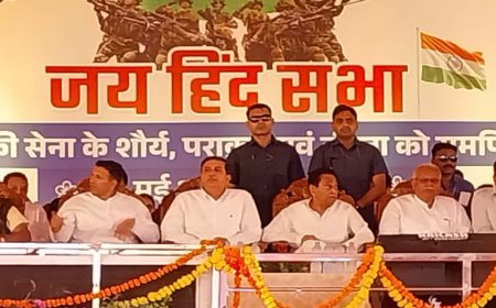 वोट मांगने के कई कारण हैं, लेकिन सेना का नाम लेकर न मांगे वोट