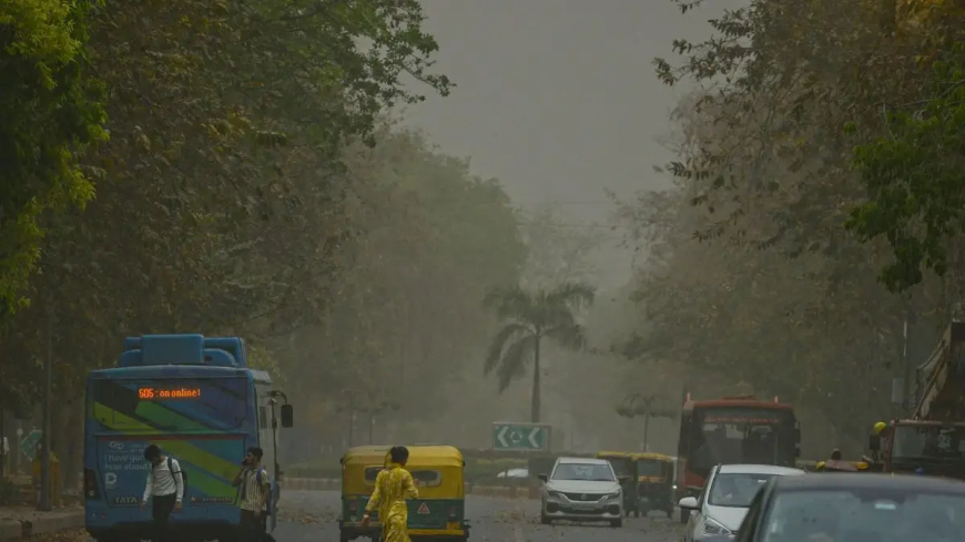 दिल्ली: आंधी-तूफान के चलते चार लोगों की मौत