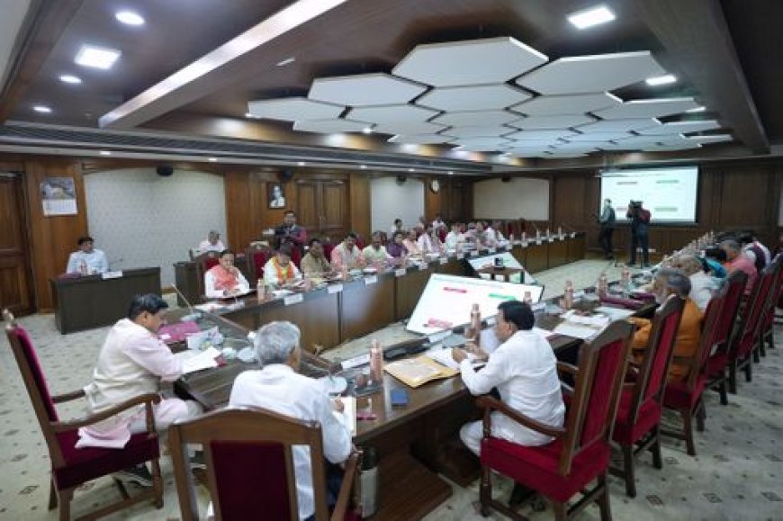 प्रदेश के पटवारियों और राजस्व निरीक्षकों पर गिरेगी गाज, गृह तहसील में नहीं कर पाएंगे काम 