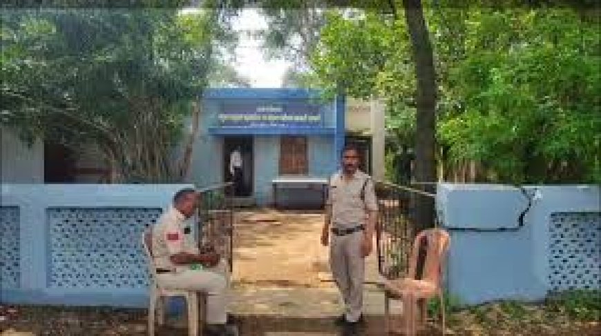 सागर: EOW के जाल में फंसे रिश्वरखोर ज्वॉइंट कमिश्नर, केमिकल टेस्ट से बचने जोर से बांध ली मुट्ठी